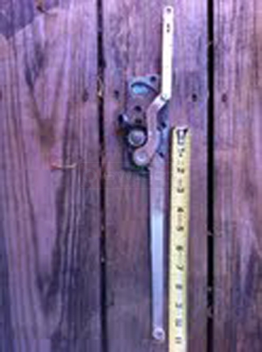 A user submitted image of crank operator