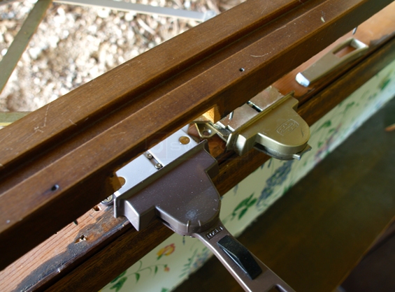A user submited photo of window operator