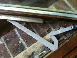 User submitted a picture of a window crank.