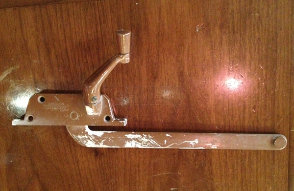 User submitted a photo of a window operator.