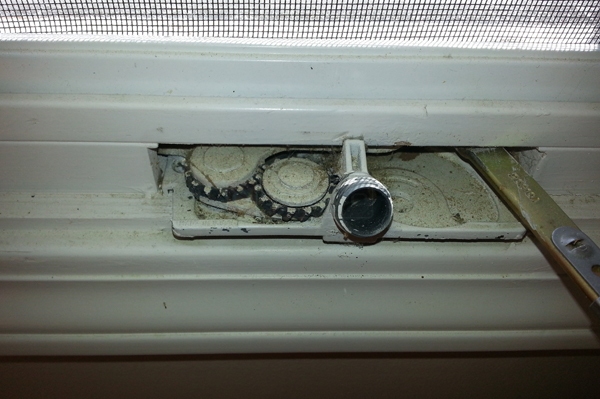 User submitted a photo of a window crank.