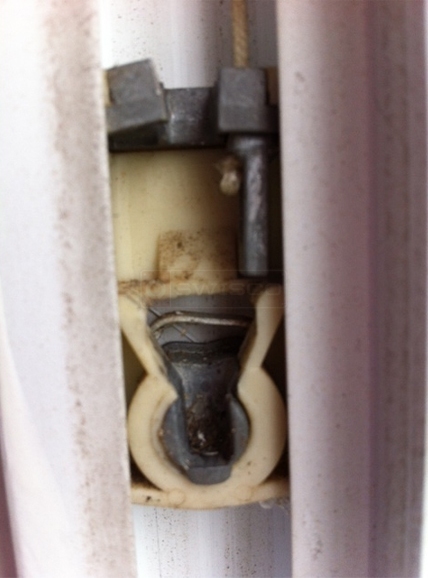 User submitted a photo of a pivot shoe.