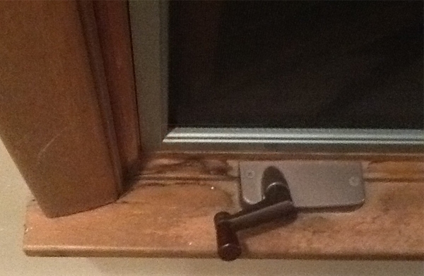 User submitted photos of a window operator.
