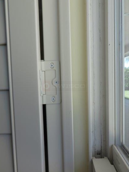 User submitted a photo of window hardware.