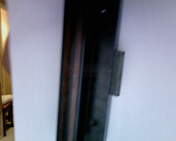 User submitted a photo of a sliding door handle.