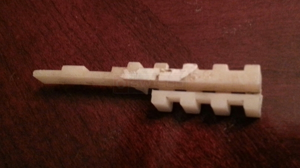 User submitted a photo of window hardware.