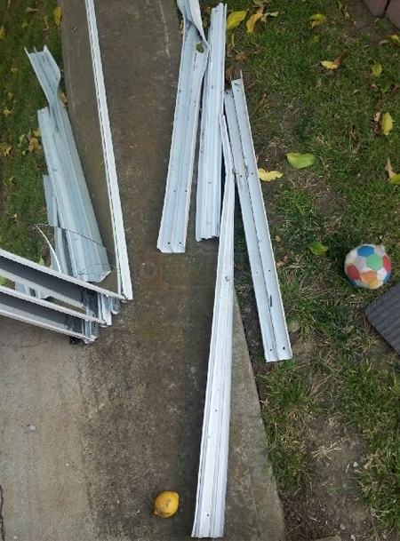 User submitted a photo of closet door tracks.