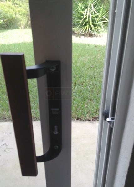 User submitted a photo of a patio door handle.