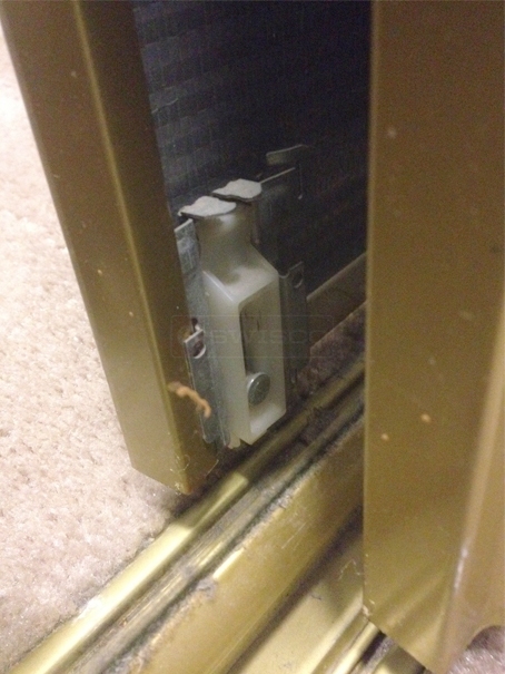 User submitted a photo of mirror door hardware.