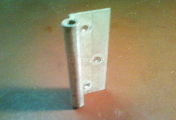 User submitted a photo of a hinge.