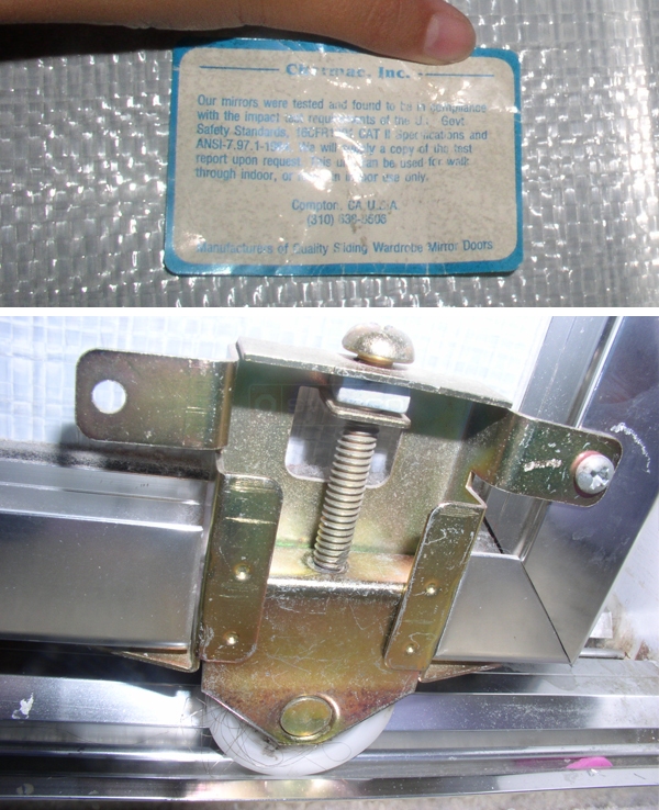 User submitted photos of a mirror door roller.