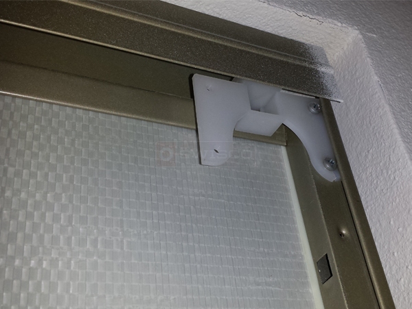 User submitted a photo of closet door hardware.