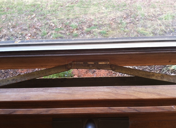 User submitted a photo of an awning window operator.