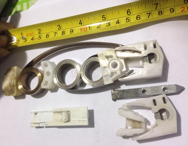 User submitted a photo of window hardware.
