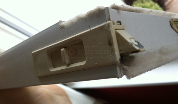 User submitted a photo of a tilt latch.
