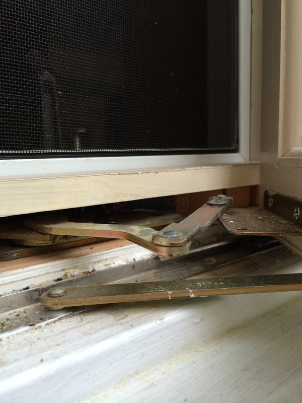 User submitted a photo of a window operator.