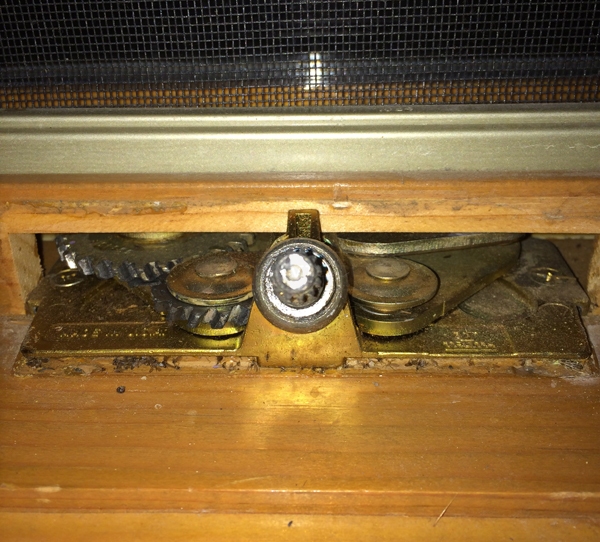 User submitted a photo of a window operator.