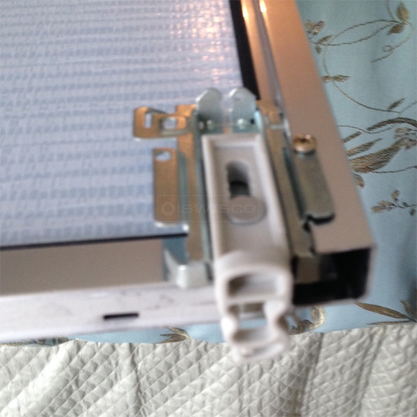 User submitted a photo of mirror closet door hardware.