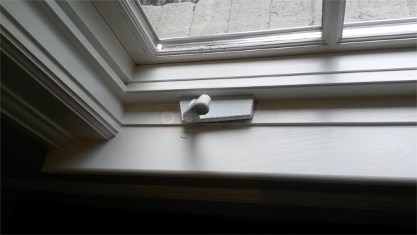User submitted a photo of a window operator.