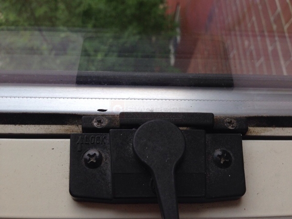 User submitted a photo of a window lock.