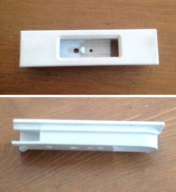 User submitted photos of a tilt latch.