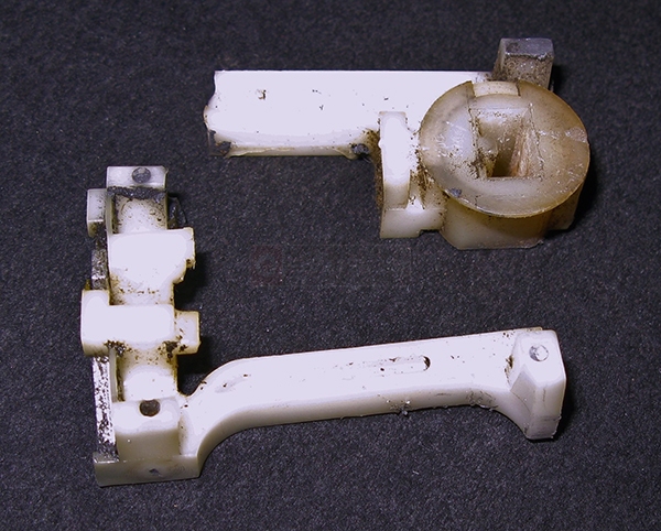 User submitted a photo of a pivot shoe.