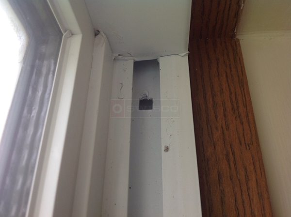 User submitted a photo of window hardware.