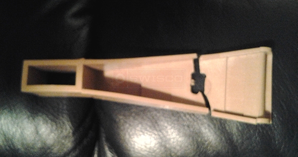 User submitted a photo of a drawer bracket.