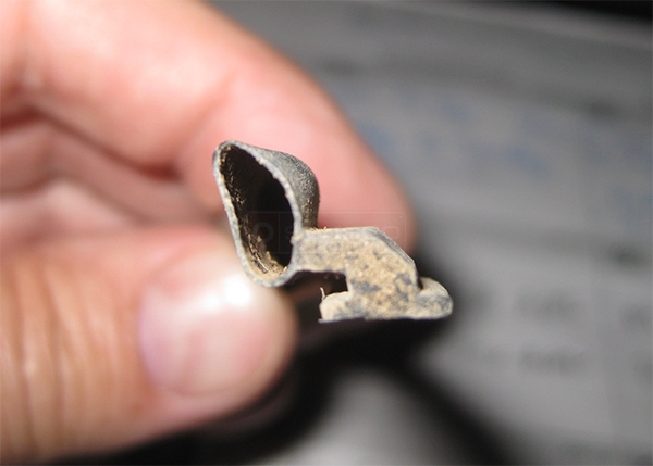 User submitted a photo of bubble seal.