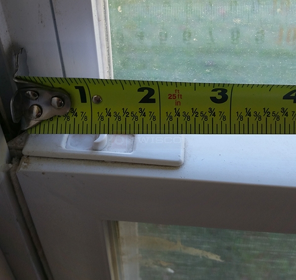 User submitted a photo of a tilt latch.