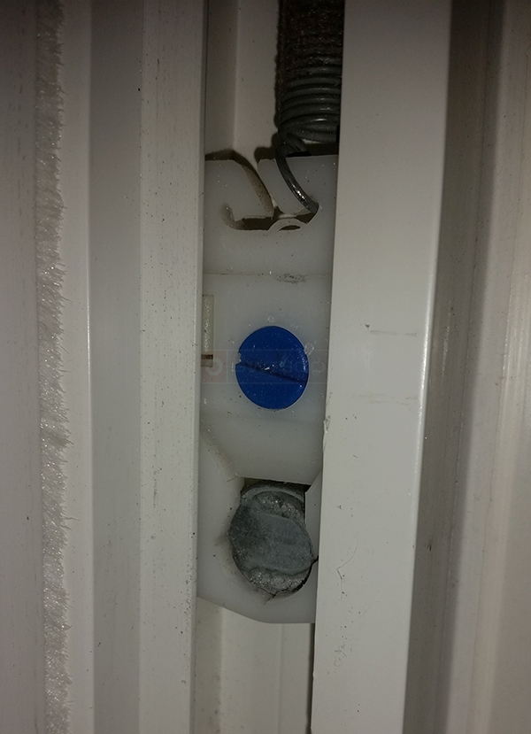 User submitted a photo of a pivot shoe.