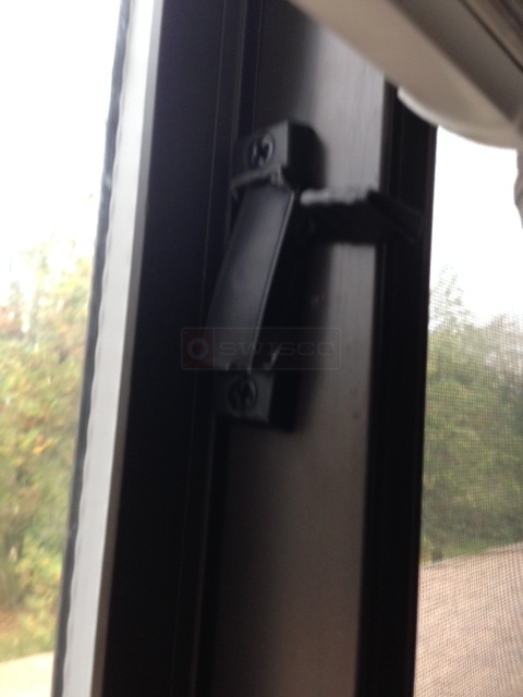 User submitted a photo of a window lock.