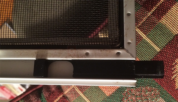 User submitted a photo of a screen latch.