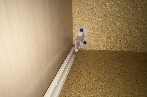 User submitted photos of drawer hardware.