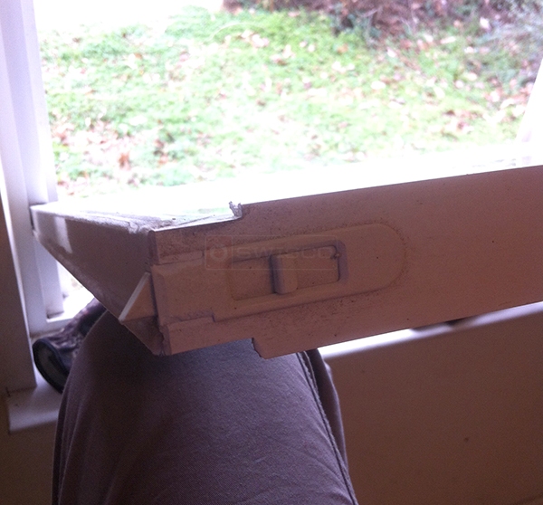 User submitted a photo of a tilt latch.