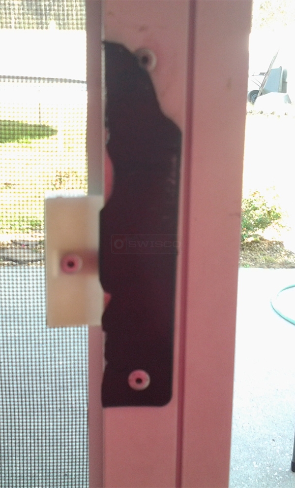User submitted a photo of a screen latch.