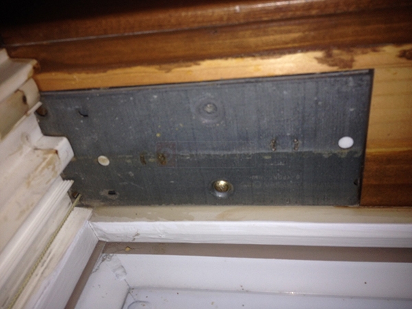 User submitted a photo of a window balance.