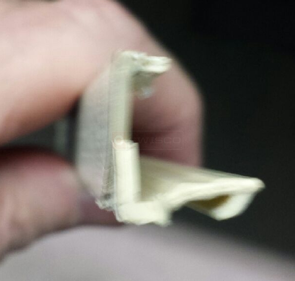 User submitted a photo of a glazing bead.