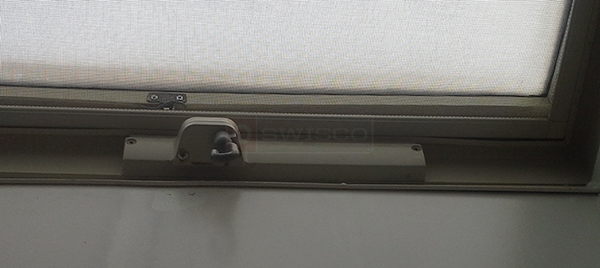 User submitted a photo of a skylight operator.