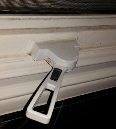 User submitted a photo of a window lock.