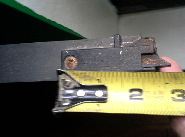 User submitted a photo of a tilt latch.