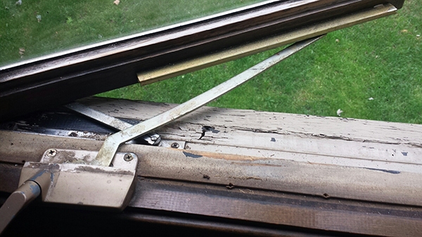 User submitted a photo of a window operator.