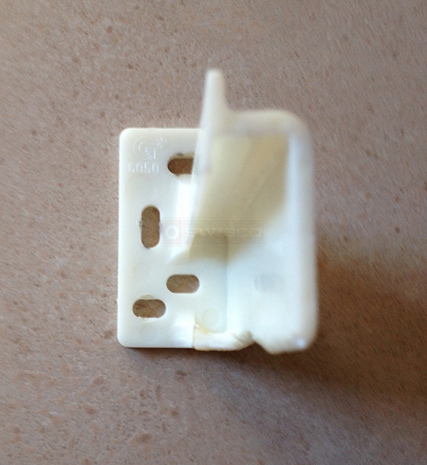 User submitted a photo of a drawer socket.
