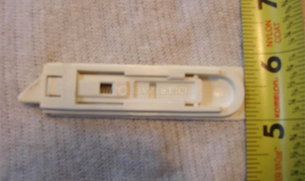 User submitted a photo of a tilt latch.