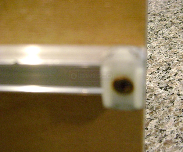 User submitted a photo of drawer track.