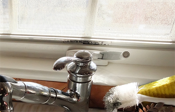 User submitted a photo of a window operator.