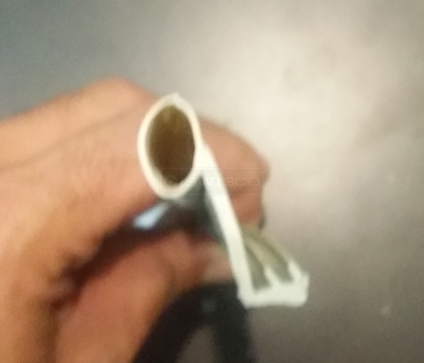 User submitted a photo of bubble seal.