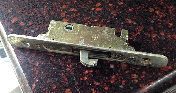 User submitted a photo of a mortise lock.