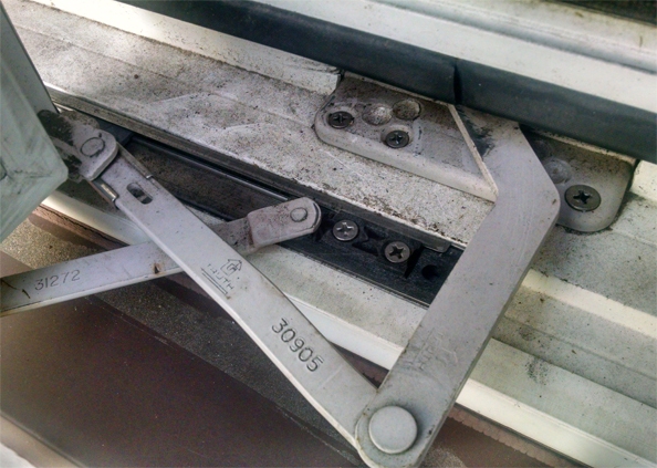 User submitted photo of their window operator.