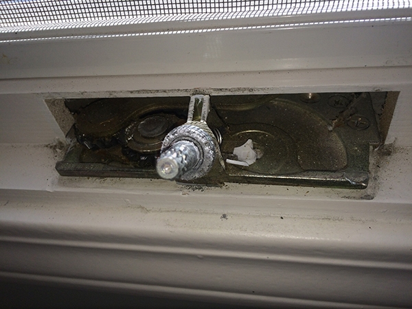 User submitted a photo of a window operator.